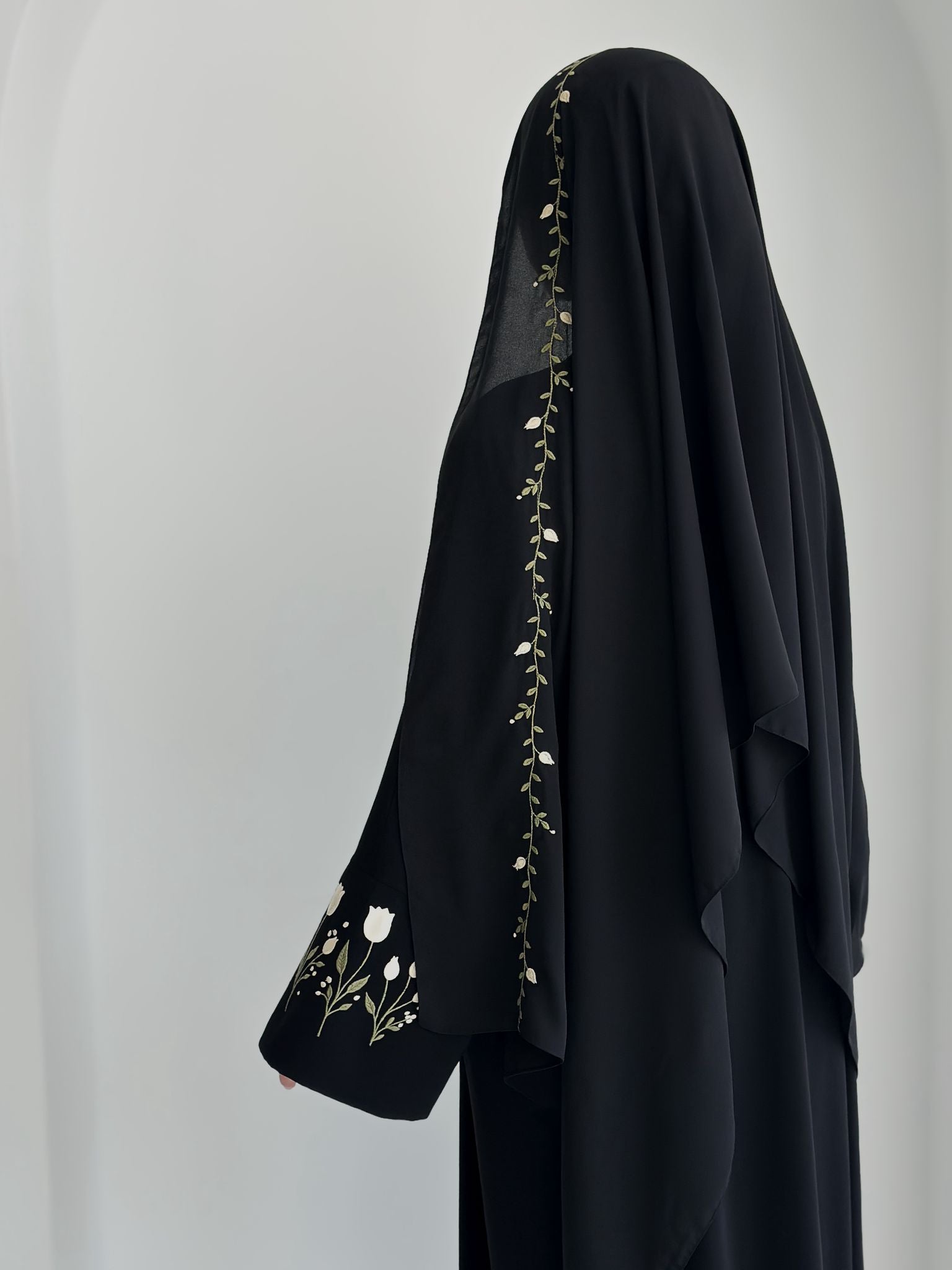 Lale Nakışlı Abaya +Şal Bej