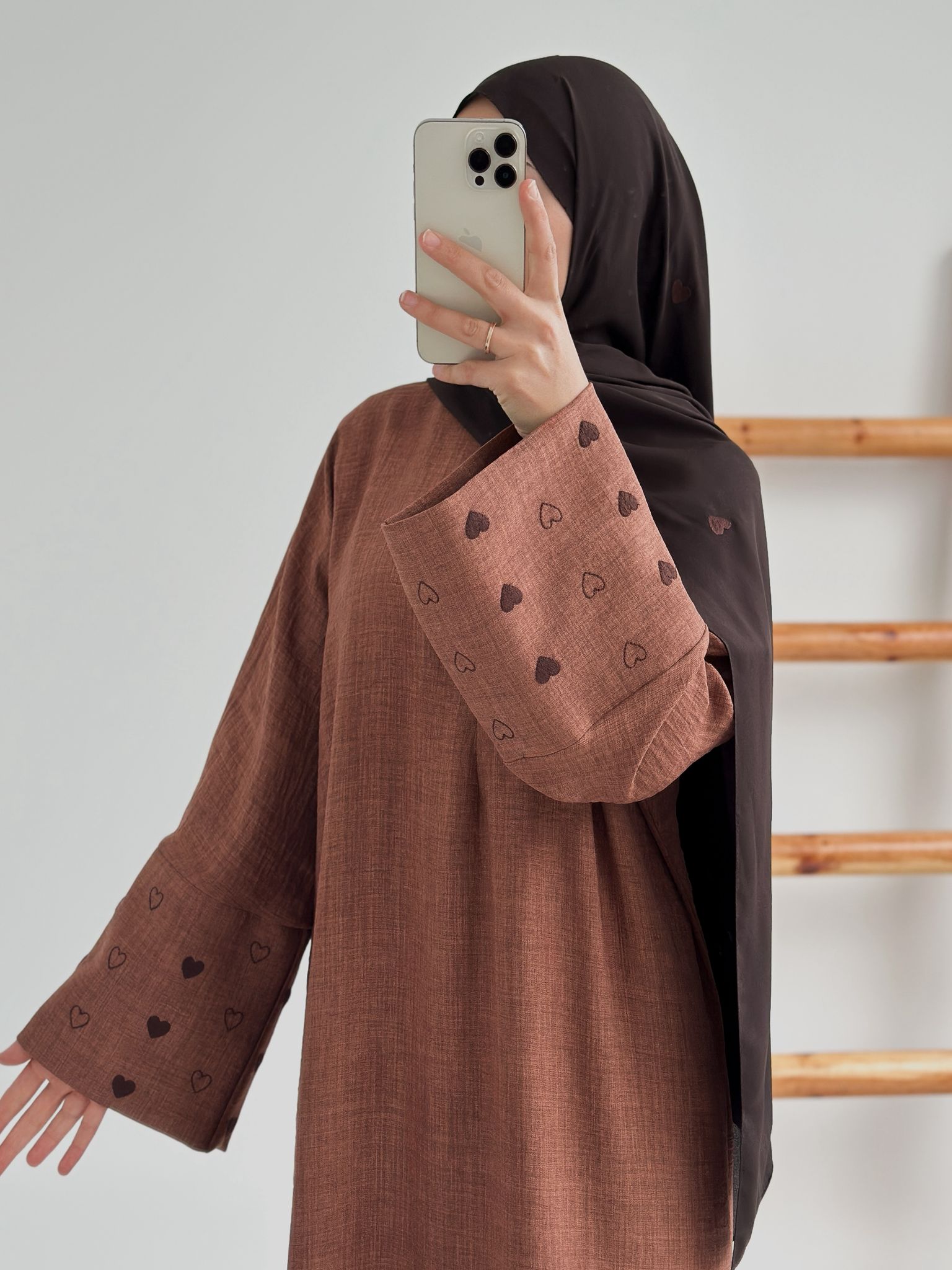 Sofya Keten Kalp Nakışlı Elbise Şalsız(Kahverengi +Acı Kahve)