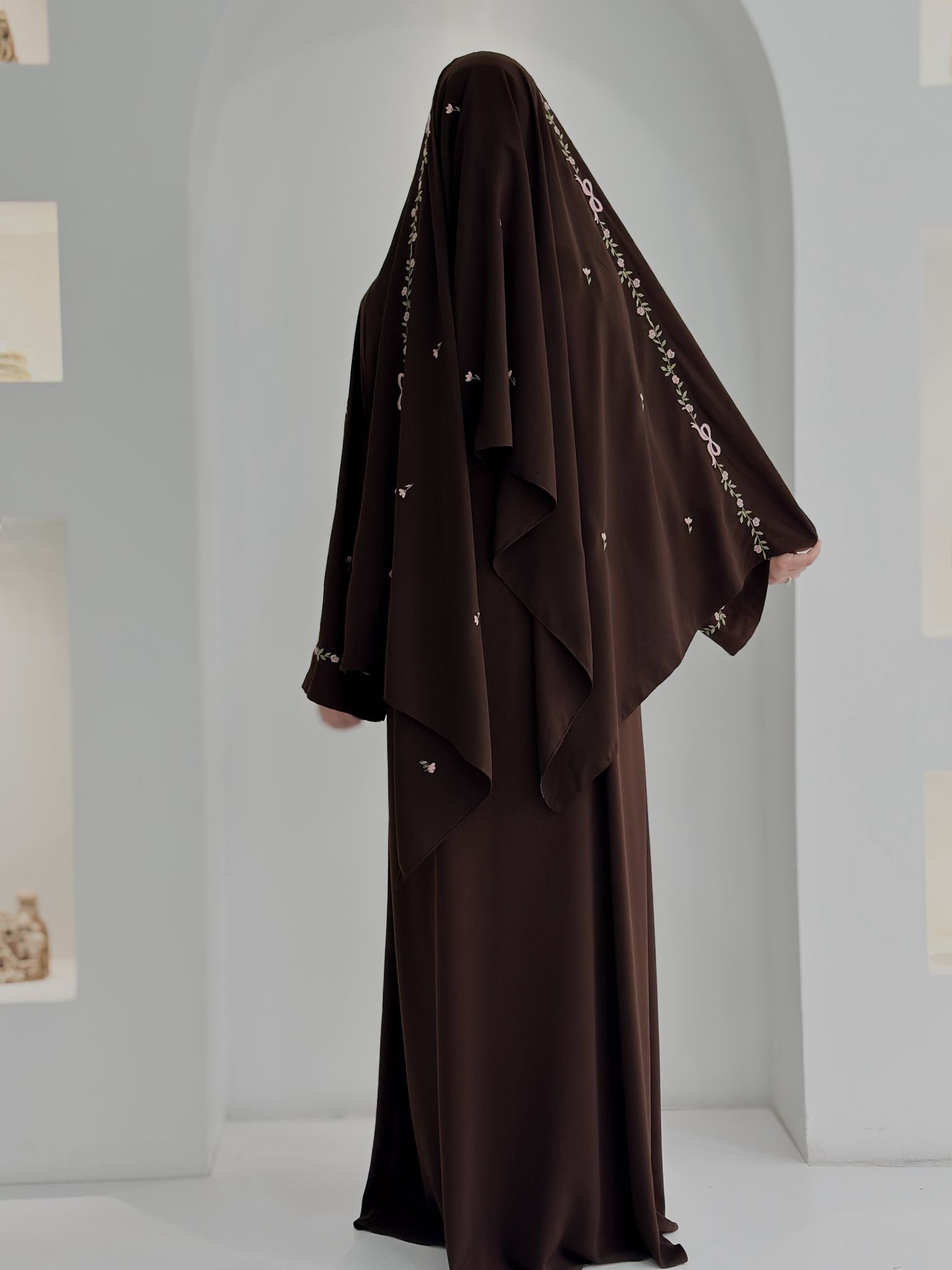 Tam Kol Nakış Abaya+Şal Acı Kahve ÖN SİPARİŞ ÜRÜNÜMÜZDÜR