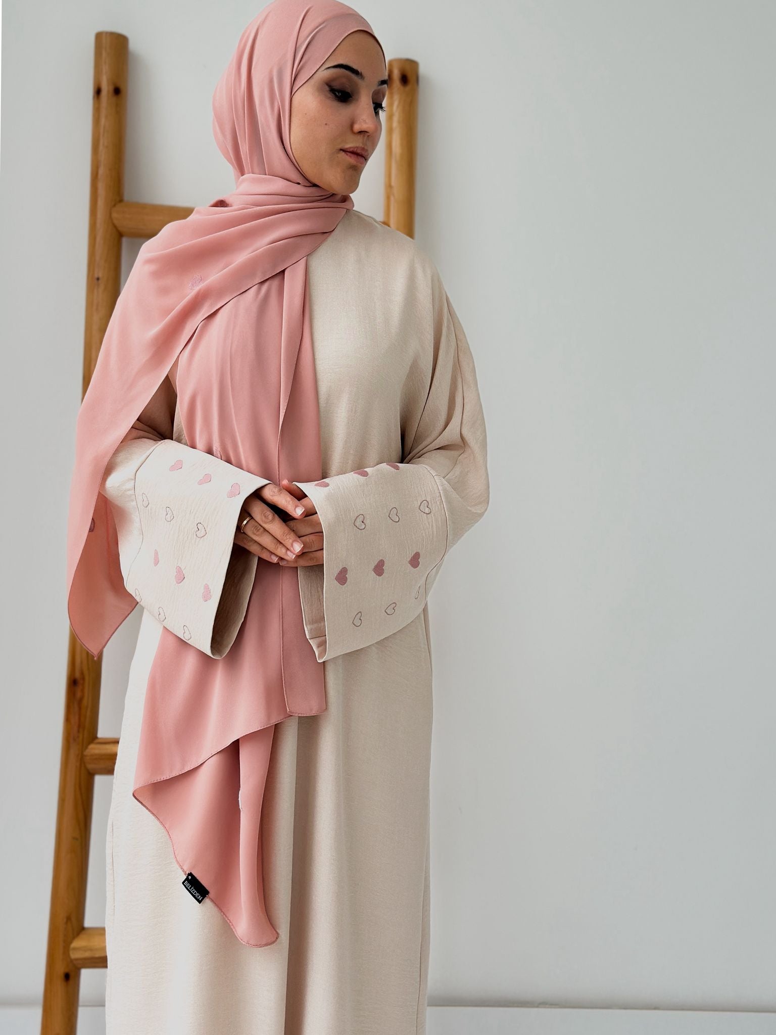 Sofya Keten Kalp Nakışlı Elbise (Krem+Pudra)