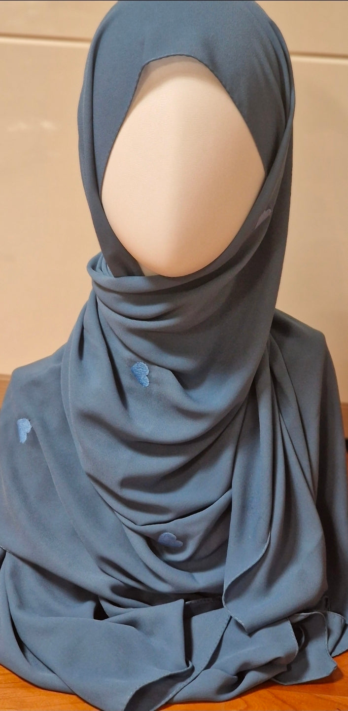 Kalp Nakışlı Şal (Koyu Mavi-Mavi)