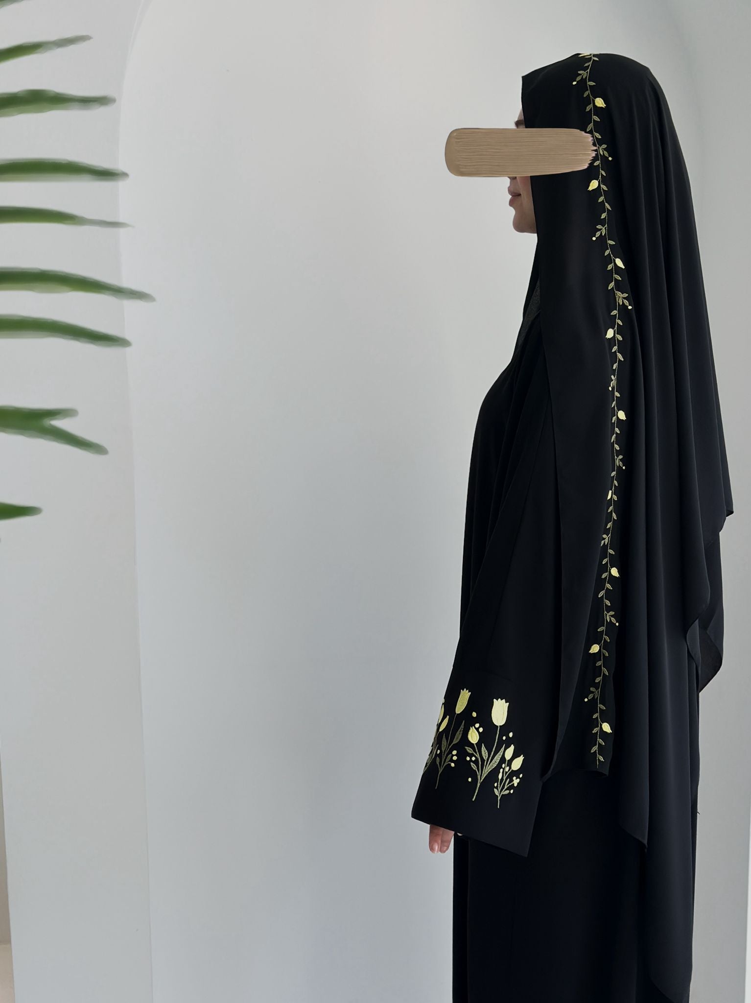 Lale Nakışlı Abaya +Şal Bej ÖN SİPARİŞ ÜRÜNÜMÜZDÜR