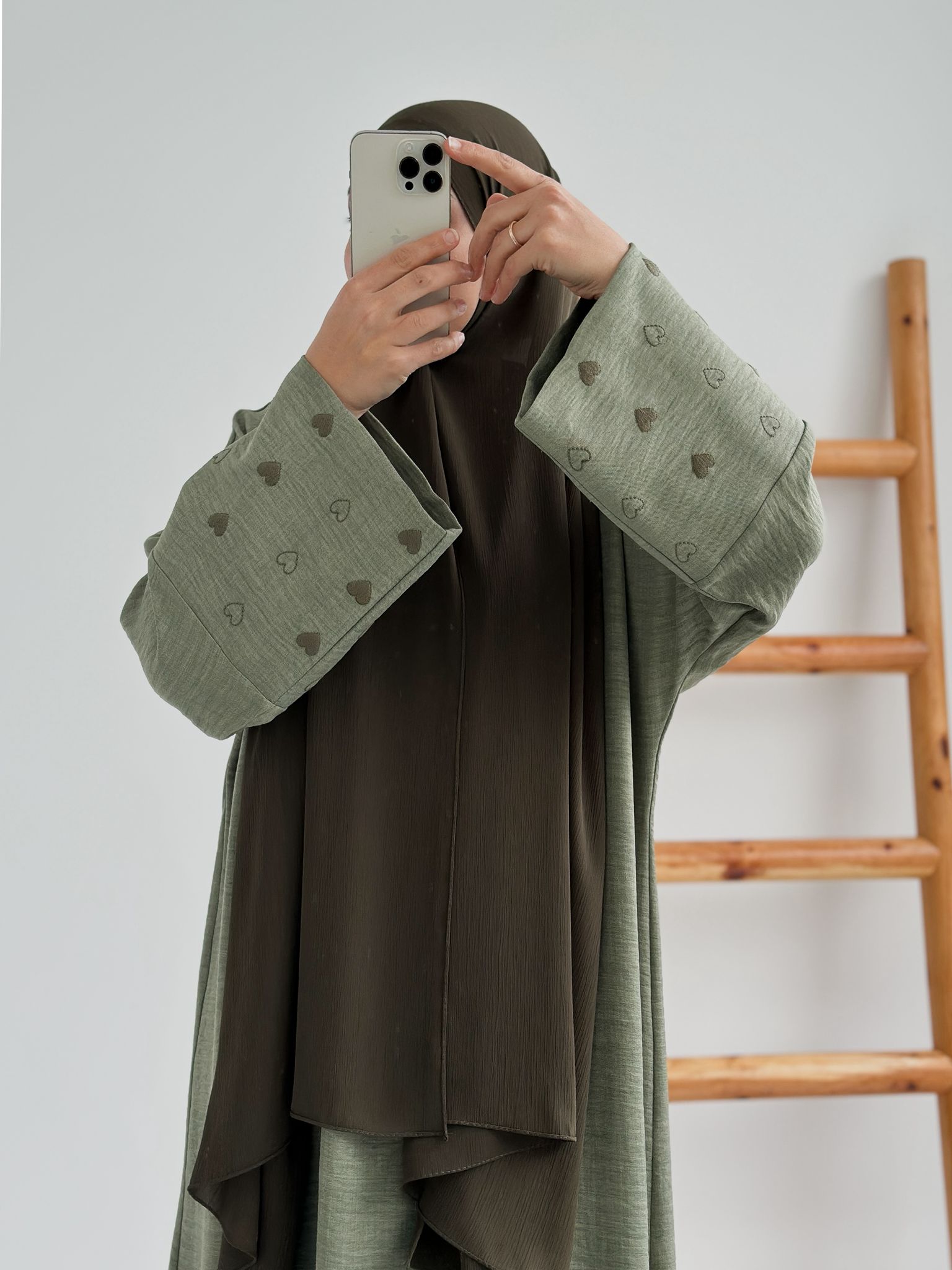 Sofya Keten Kalp Nakışlı Elbise (Haki+Koyu Haki)