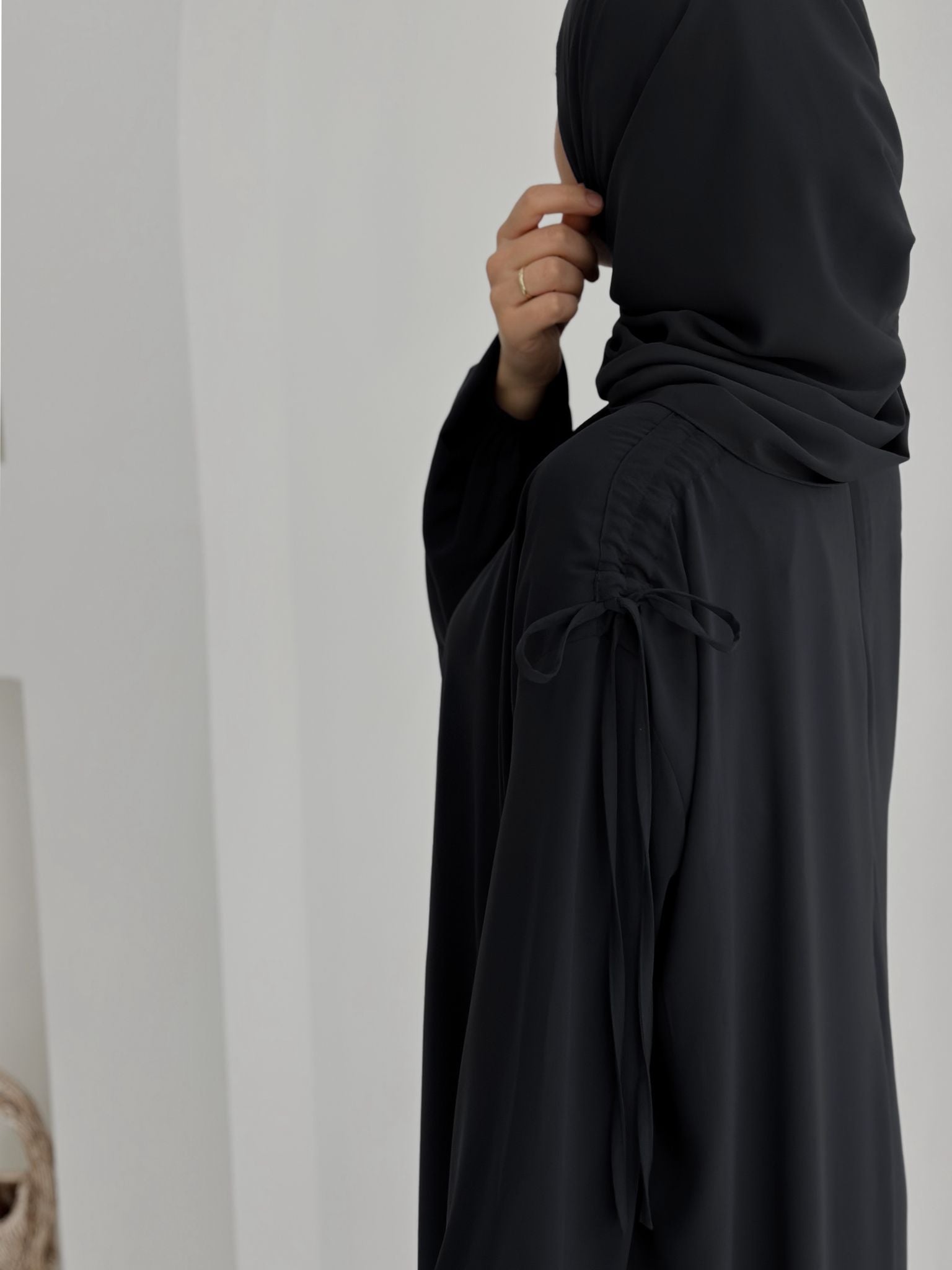 Nilda Omuz Tünelli+Şal Siyah