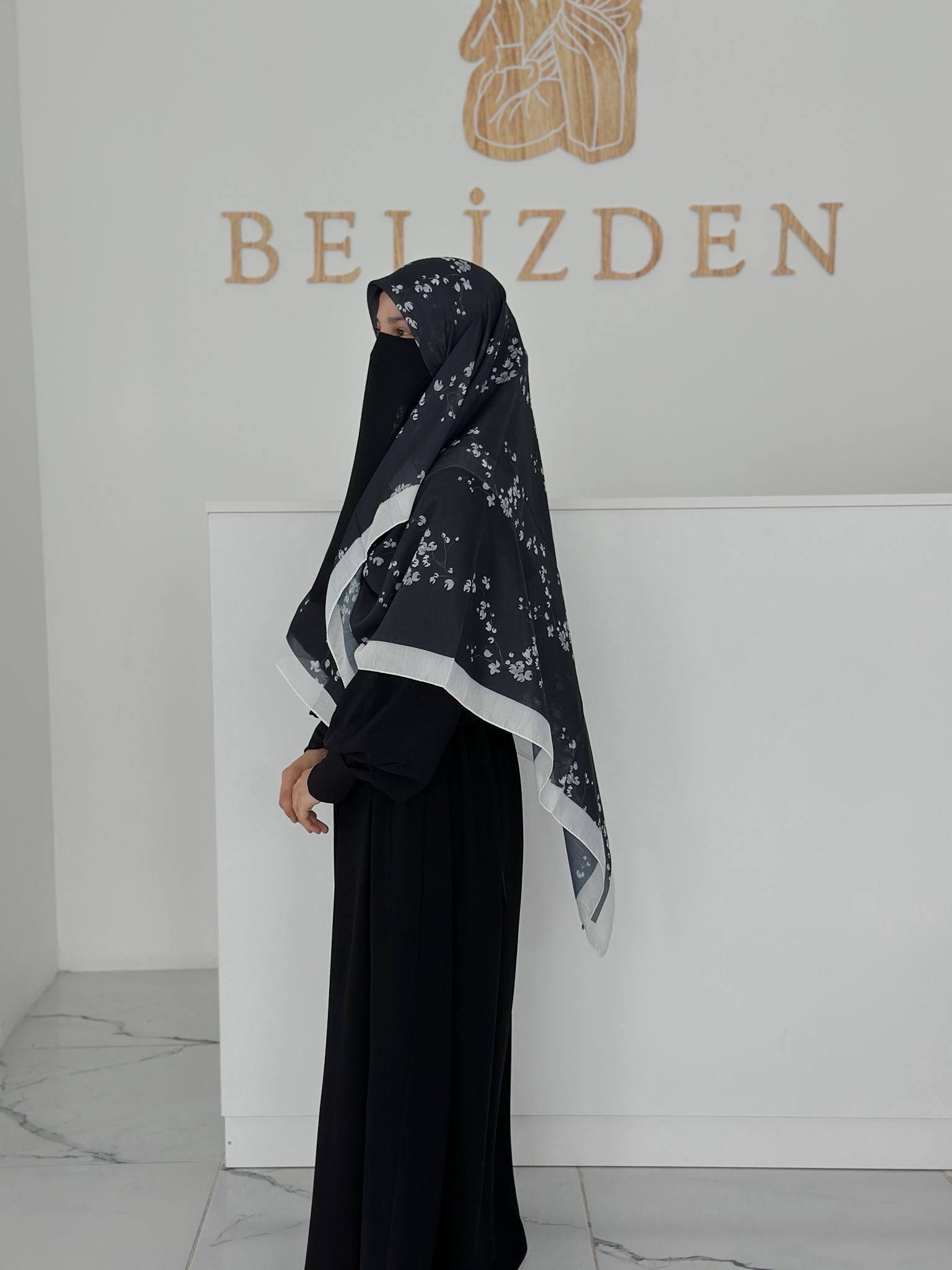 Tomurcuk Desen Organik Eşarp Siyah ÖN SİPARİŞ ÜRÜNÜMÜZDÜR