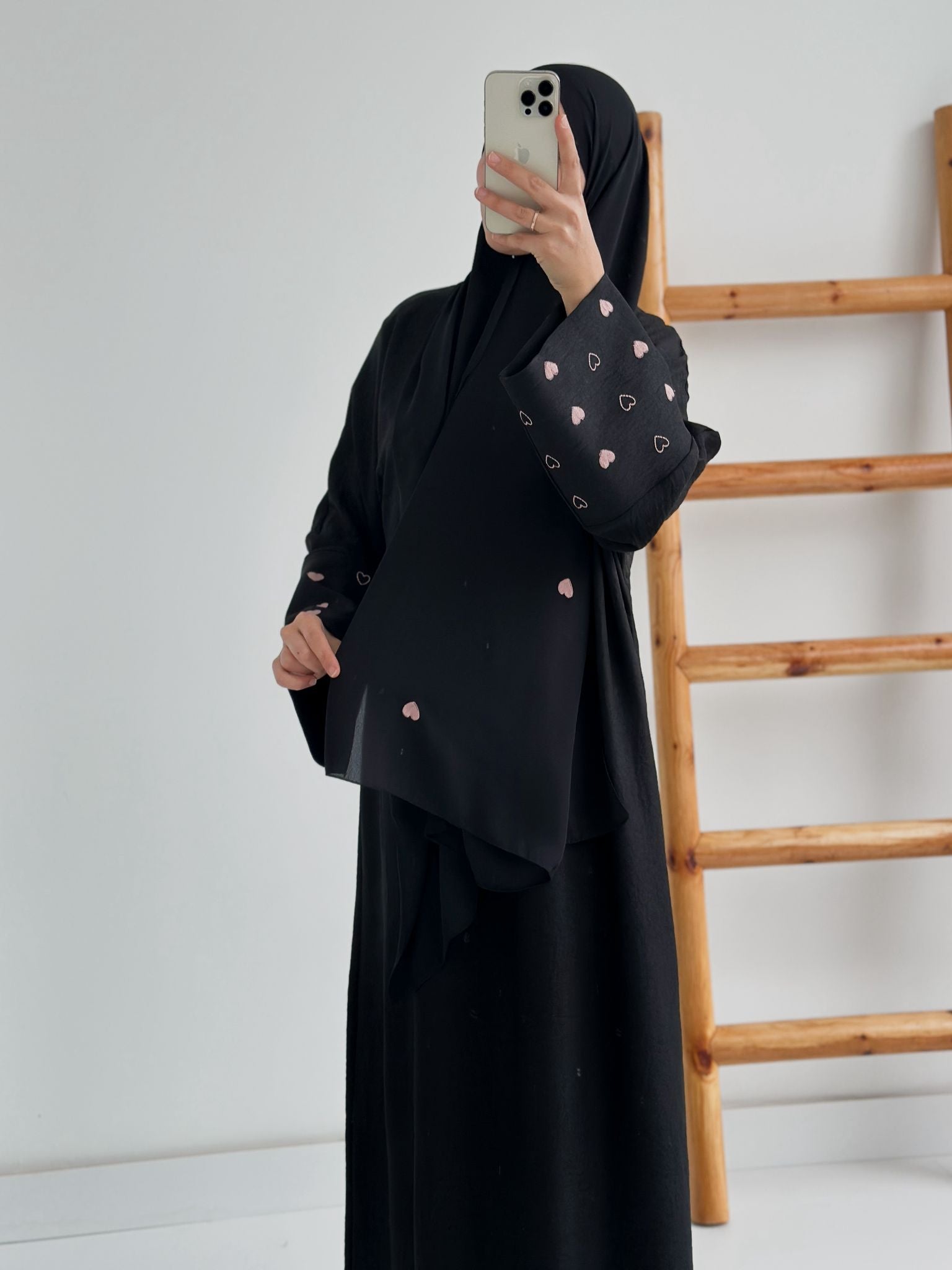 Sofya Keten Kalp Nakışlı Elbise (Siyah +Pudra)