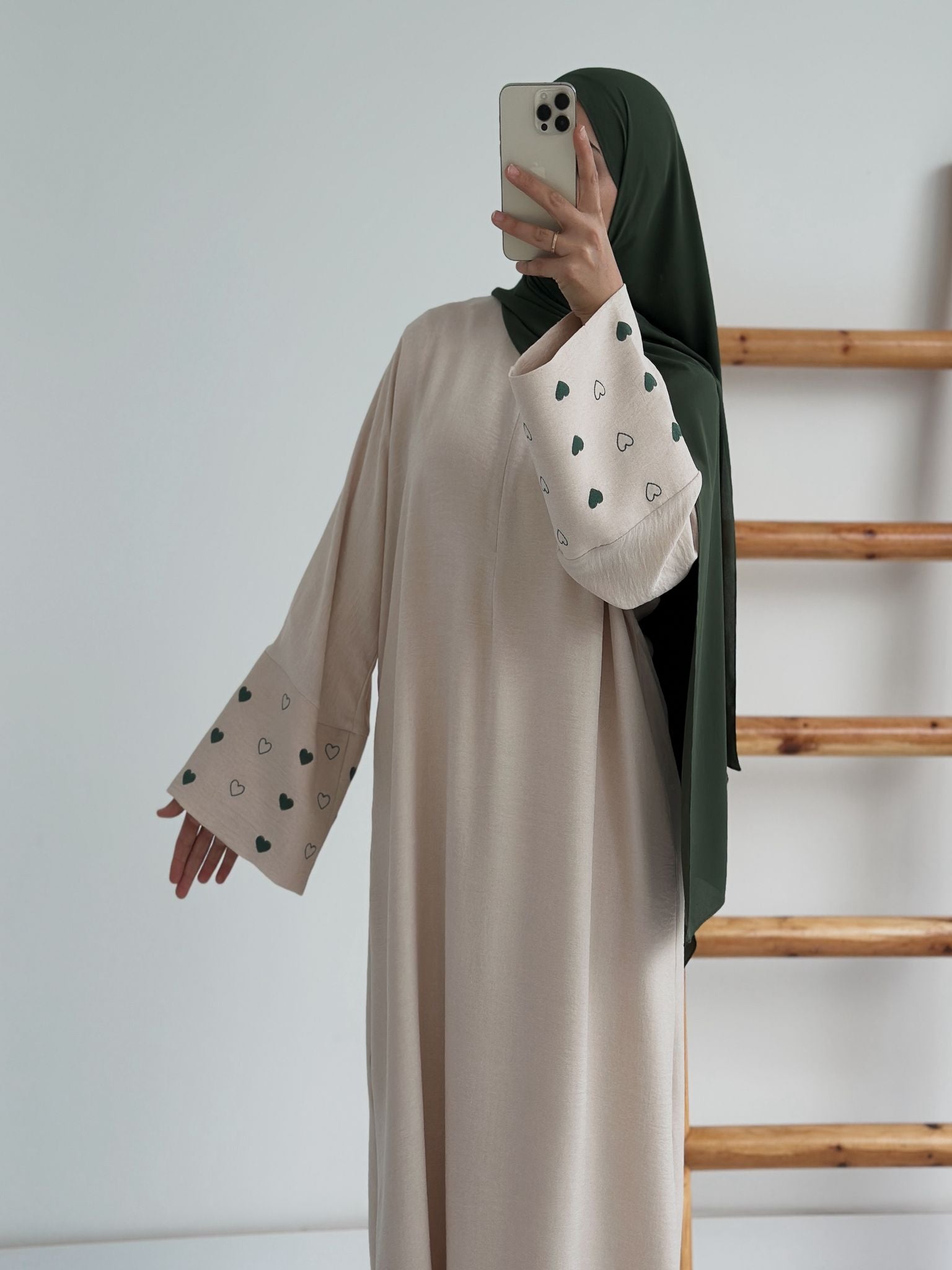 Sofya Keten Kalp Nakışlı (Krem+Haki)