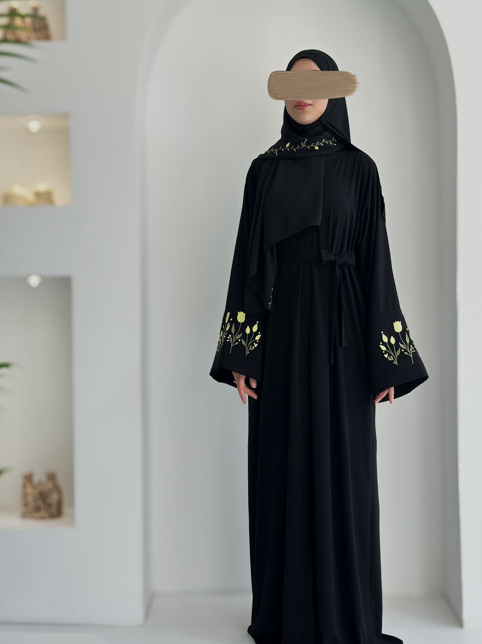 Lale Nakışlı Abaya +Şal Bej ÖN SİPARİŞ ÜRÜNÜMÜZDÜR