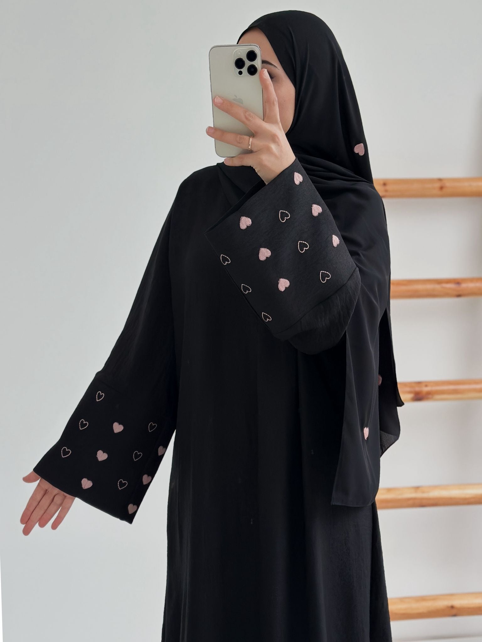 Sofya Keten Kalp Nakışlı Elbise (Siyah +Pudra)