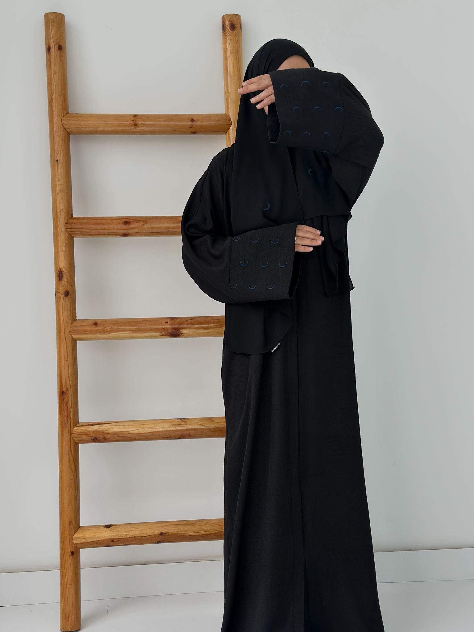 Sofya Keten Hilal Abaya (siyah +lacivert)