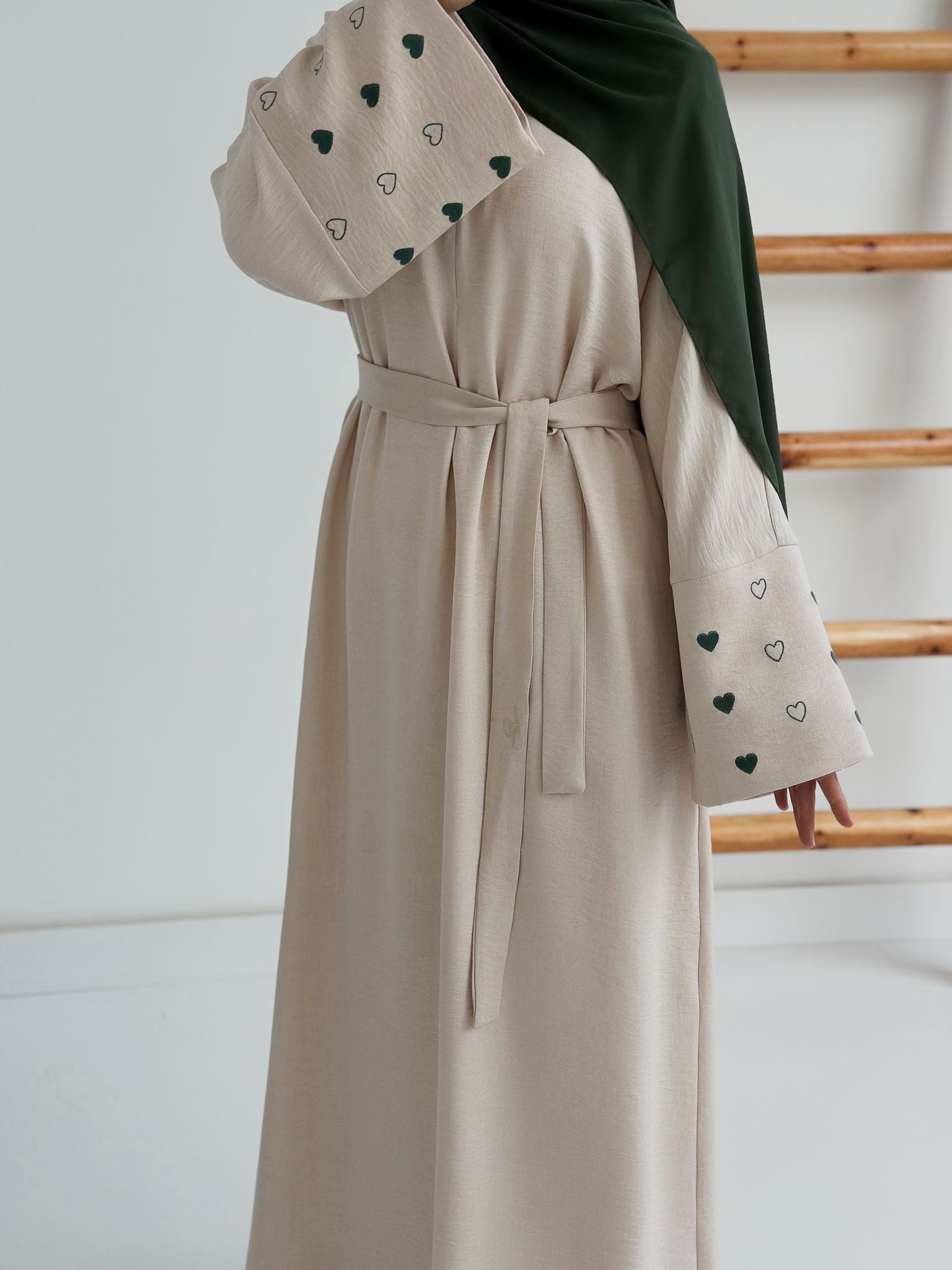 Sofya Keten Kalp Nakışlı (Krem+Haki)