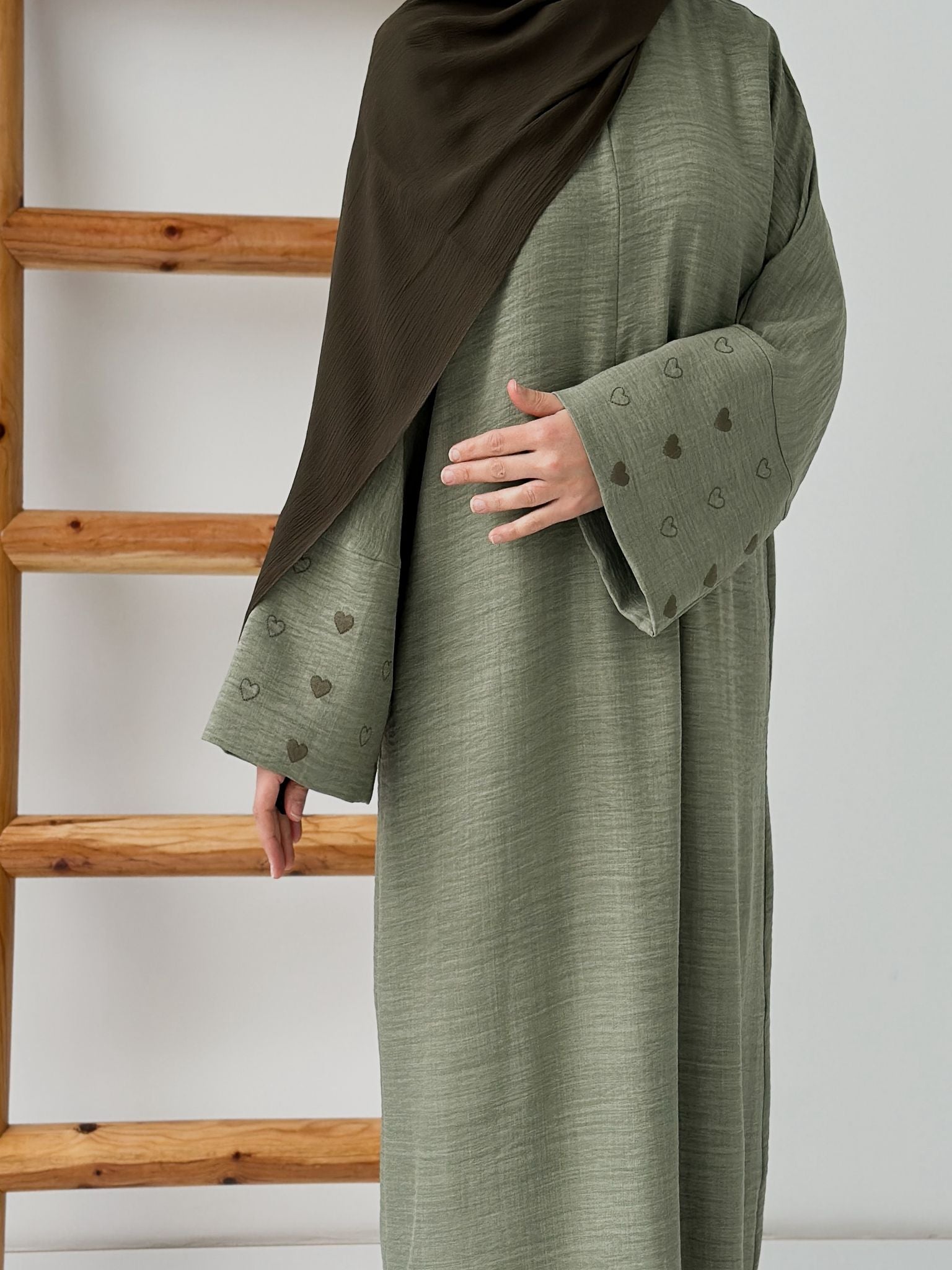 Sofya Keten Kalp Nakışlı Elbise (Haki+Koyu Haki)