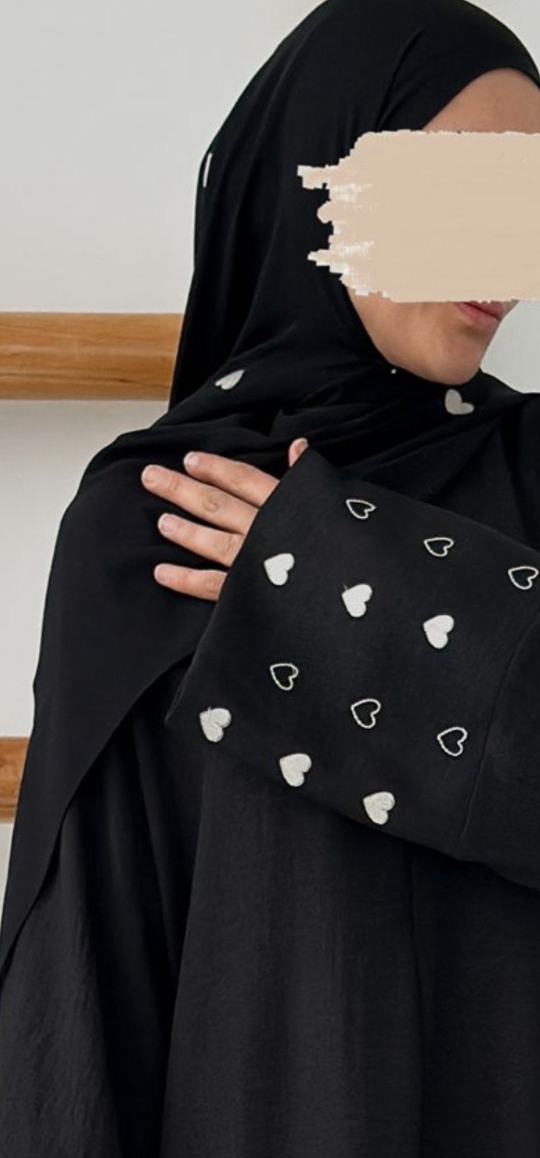 Kalp Nakışlı Şal (Siyah-Krem)
