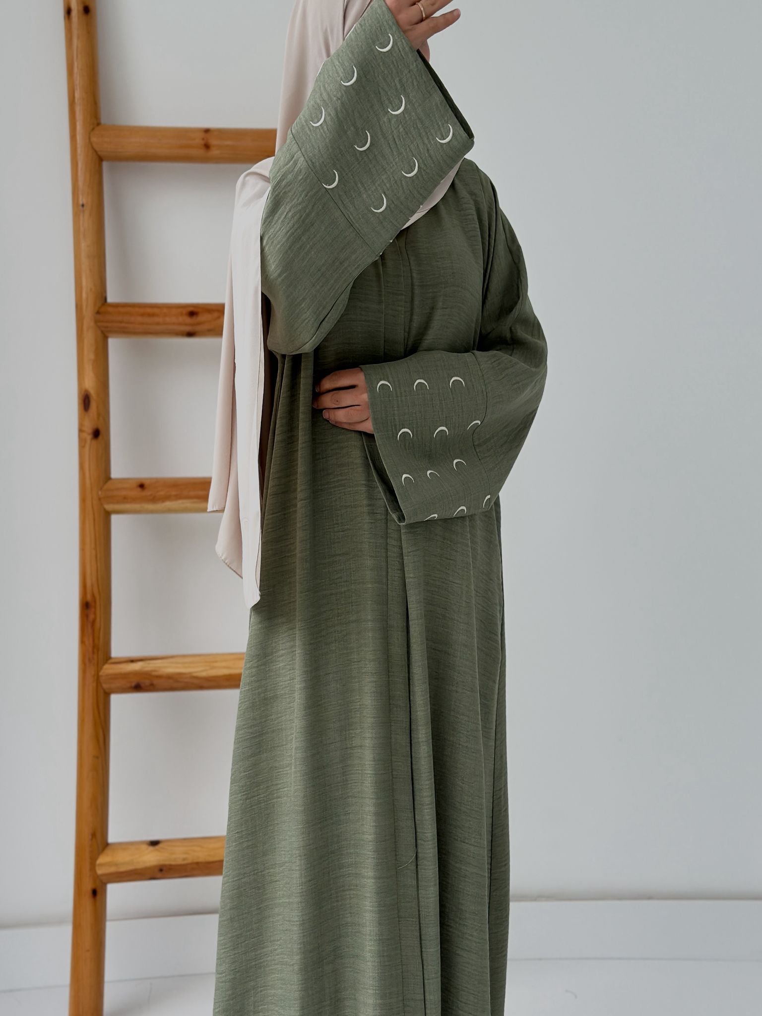 Sofya Keten Hilal Abaya (Haki +Krem)