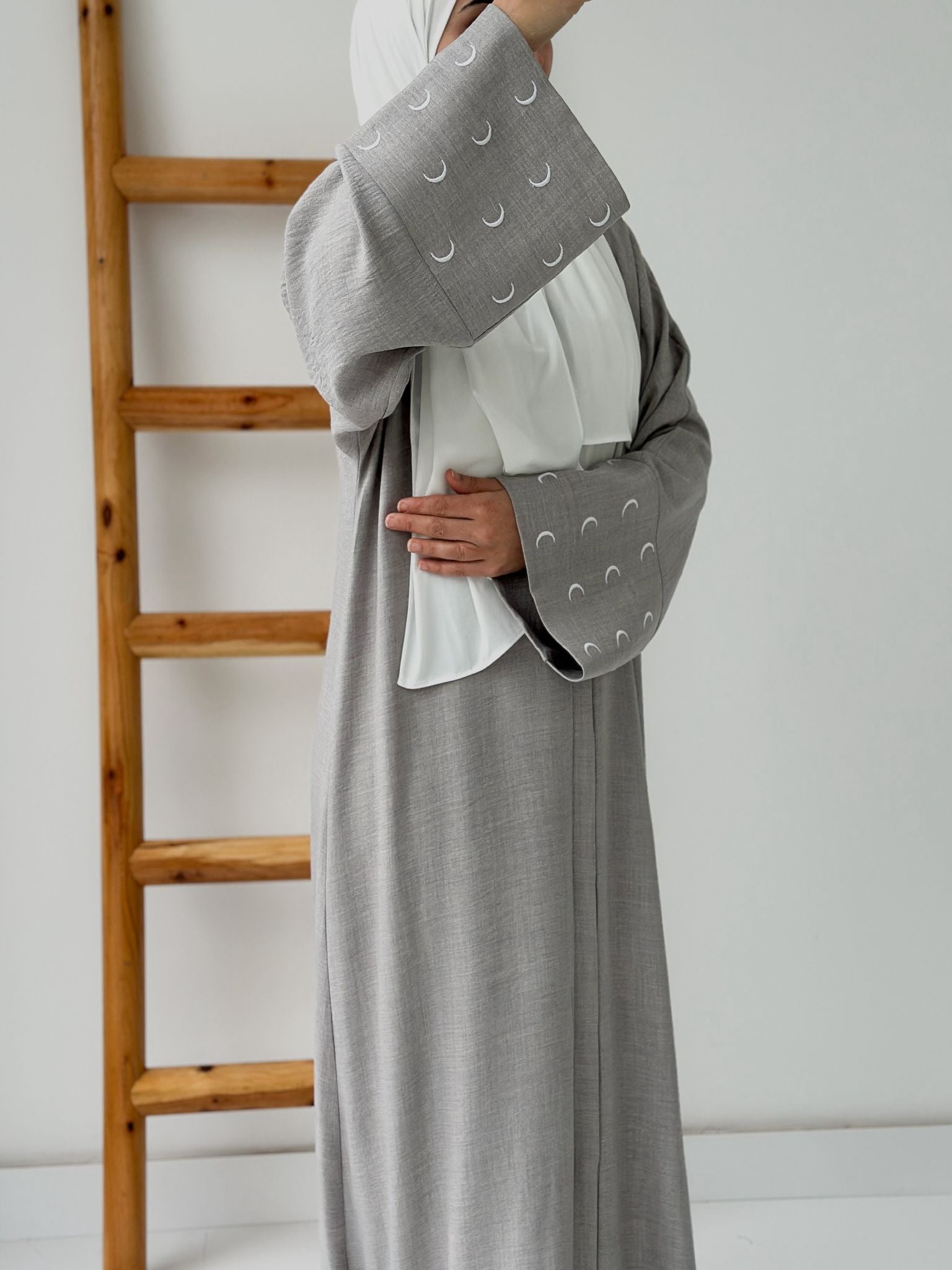 Sofya Keten Hilal Abaya (Gri+Beyaz)