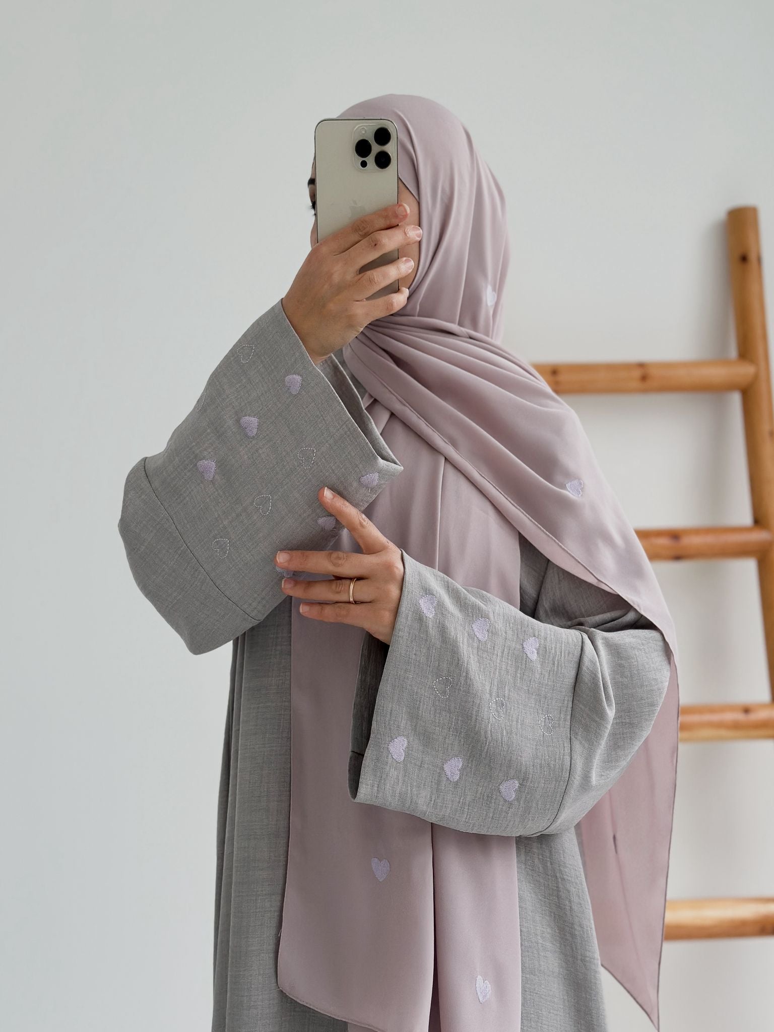 Sofya Keten Kalp Nakışlı Elbise Şalsız (Gri+Lila)