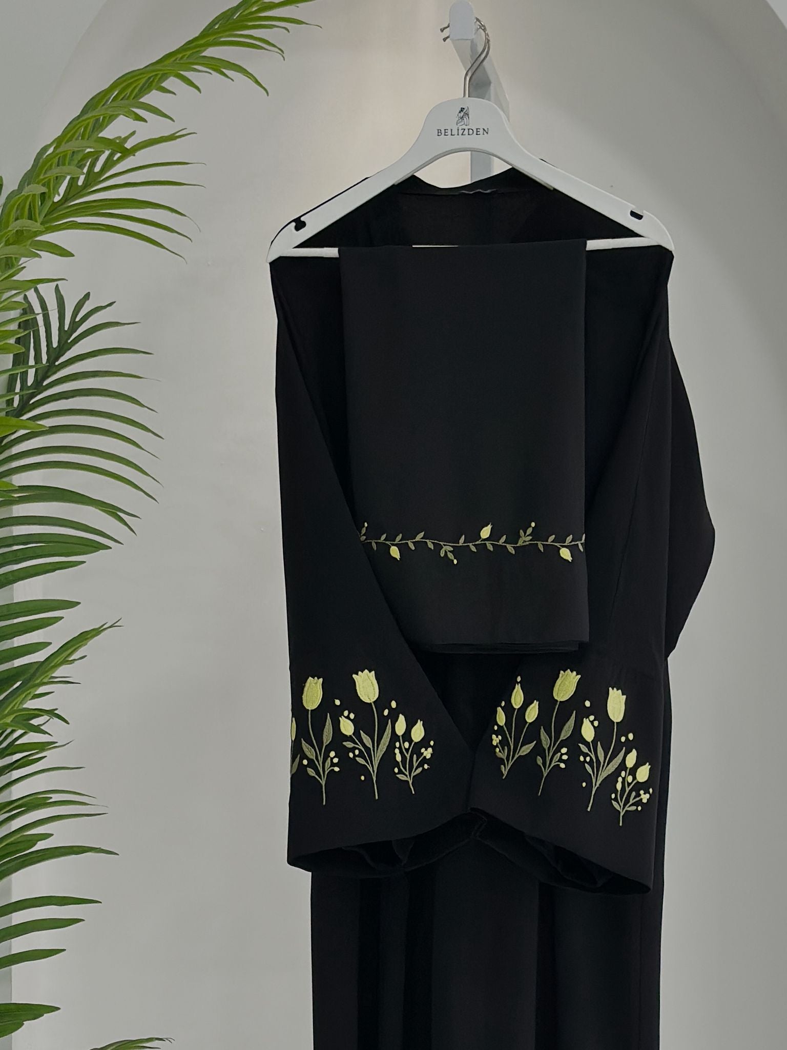 Lale Nakışlı Abaya +Şal Limon Sarısı ÖN SİPARİŞ ÜRÜNÜMÜZDÜR