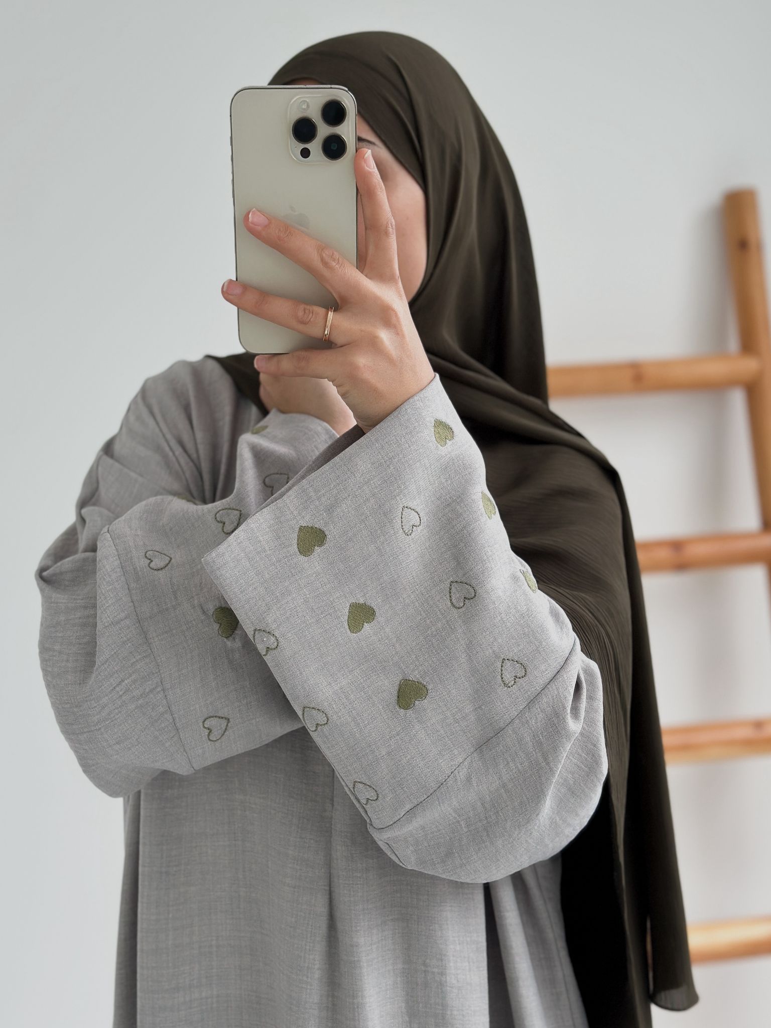 Sofya Keten Kalp Nakışlı Şalsız Elbise(Gri+Haki)