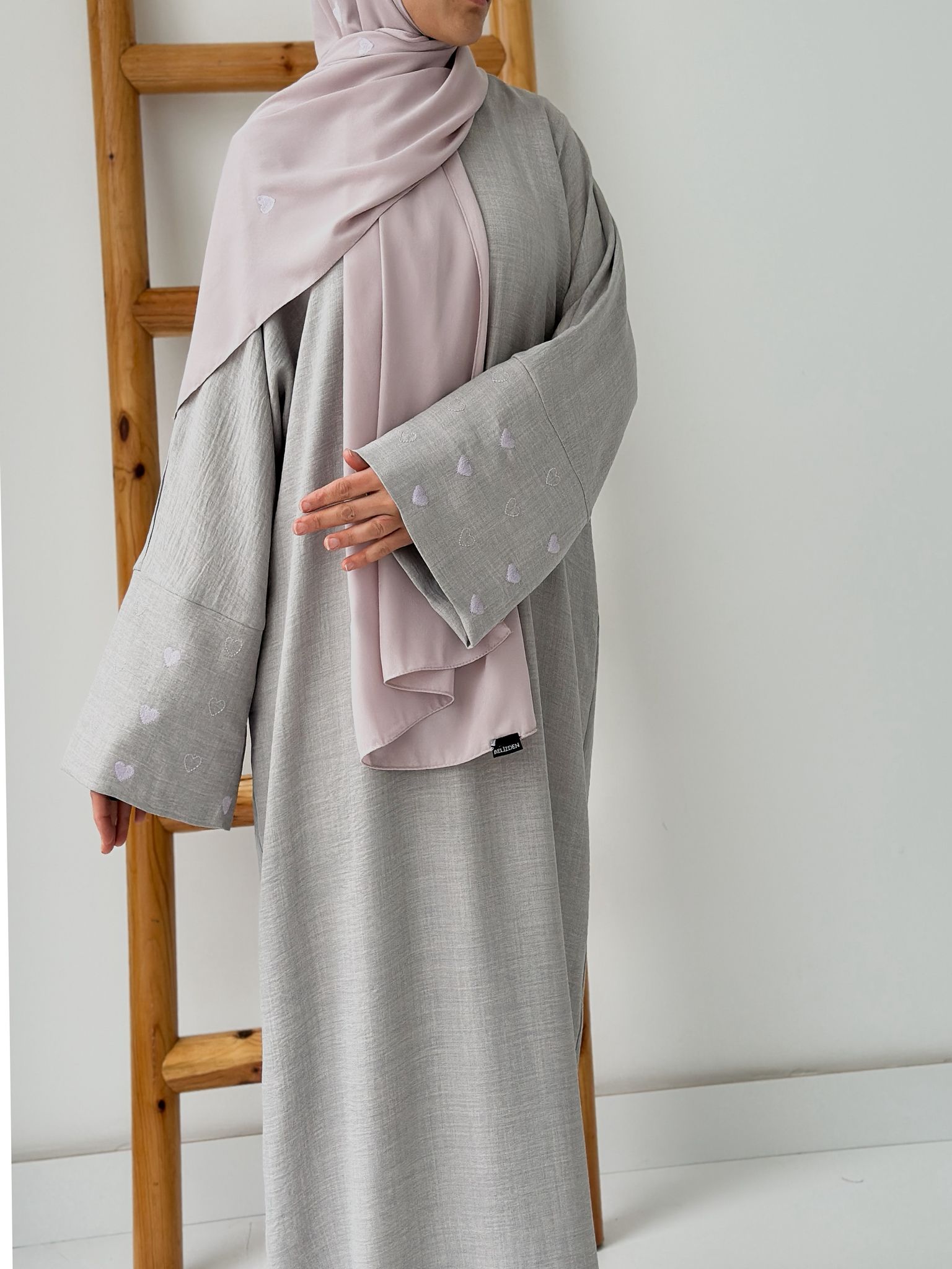 Sofya Keten Kalp Nakışlı Elbise (Gri+Lila)